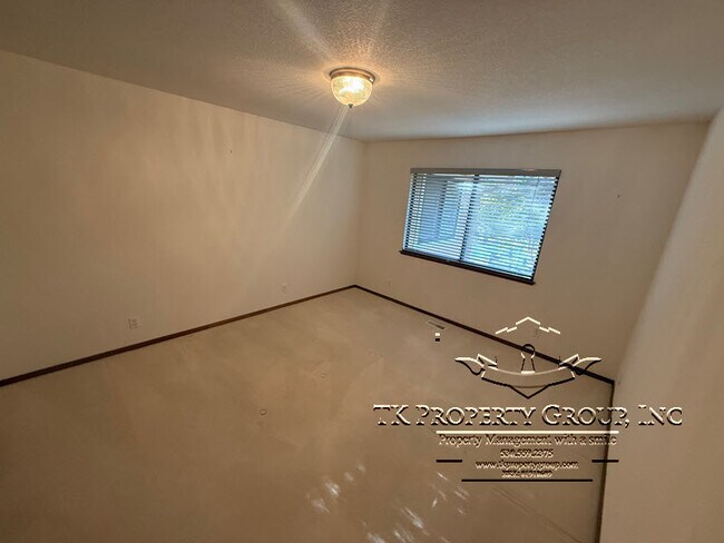 Building Photo - 17574 Patricia Way