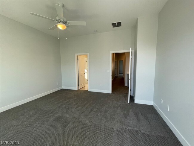 Building Photo - 10567 Ridge Glow Ave