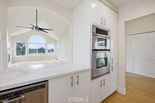 Building Photo - 41 Via Athena