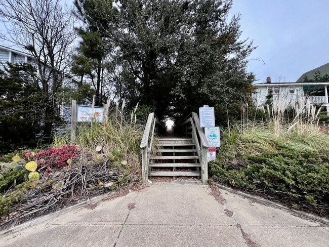 Building Photo - Stunning Condo Near Chesapeake Bay