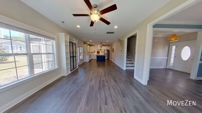 Building Photo - 1136 Valley Dale Dr