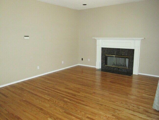 Building Photo - 12540 NW Brimpton Ct