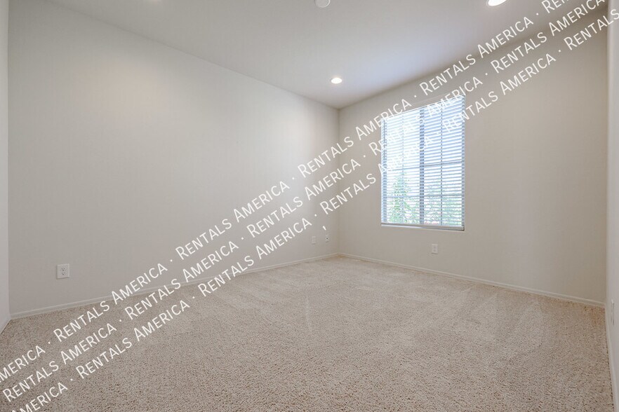 Building Photo - 25334 N 163rd Dr