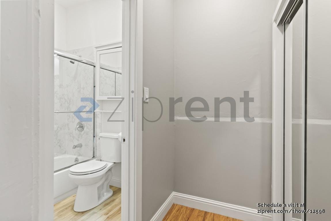 Building Photo - Unit A