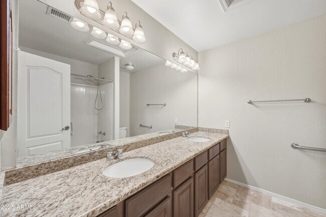 Building Photo - 14241 N 14th St