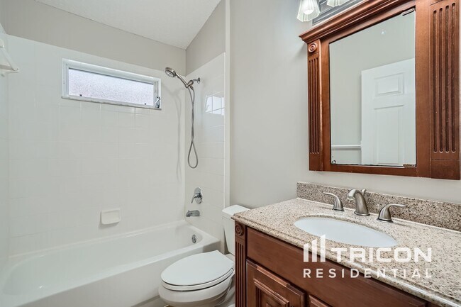 Building Photo - 2964 Hickory Grove Dr