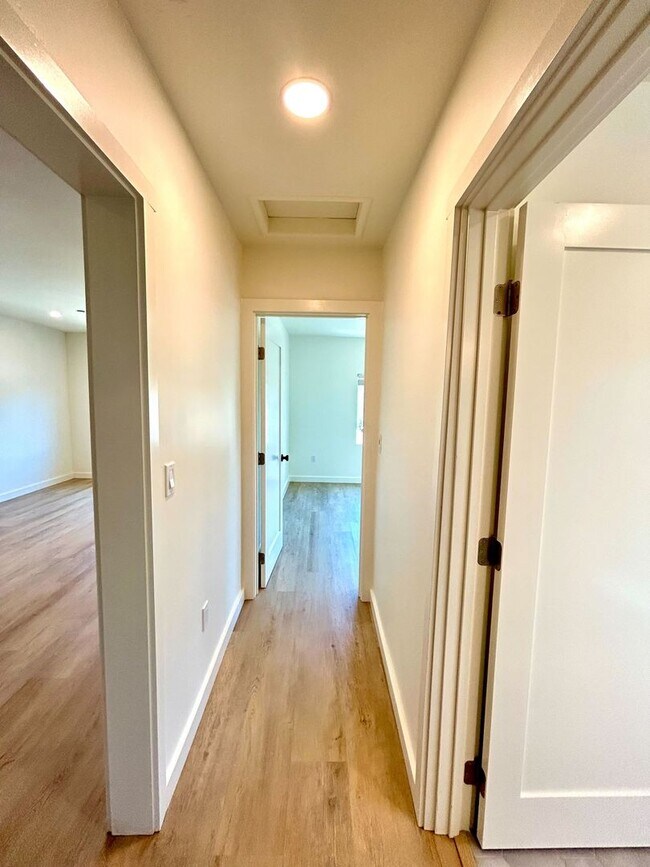 Building Photo - Now Leasing for the 2026-2027 School Year:...