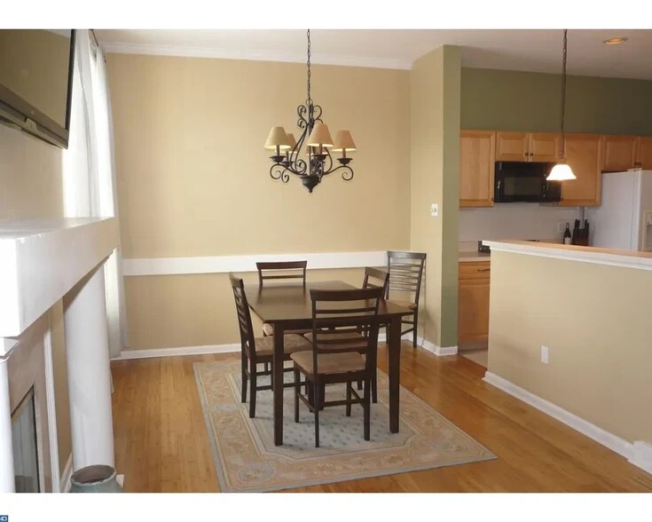 Building Photo - 1104 Barbaras Ct