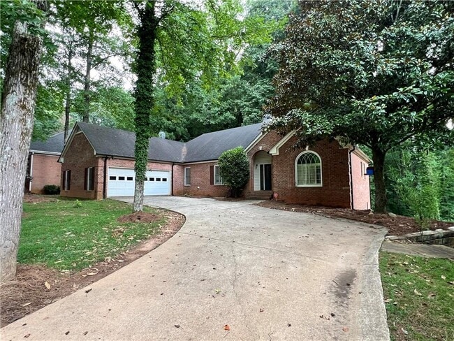 Building Photo - 5035 Hamptons Club Dr