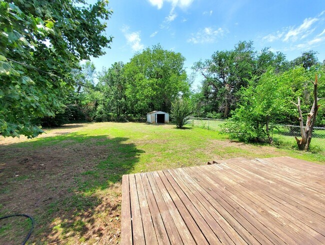 Building Photo - 2601 Glenn Ave