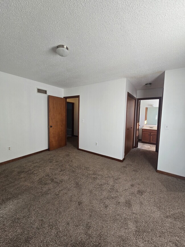 Building Photo - 10451 SE 214th St