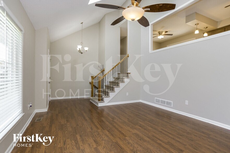 Building Photo - 8530 Alden Ln