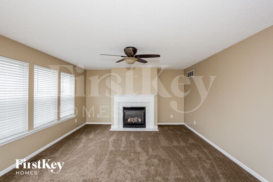 Building Photo - 11749 Gatwick View Dr