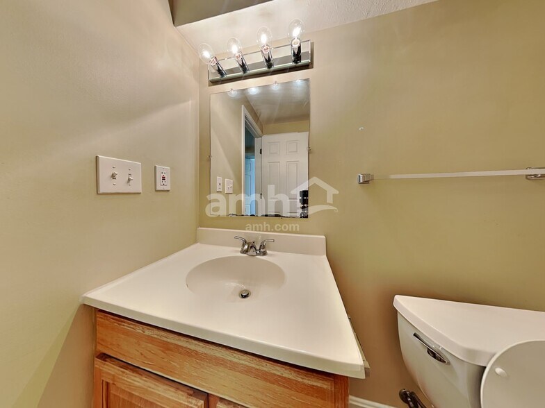 Building Photo - 1106 Brookstone Dr