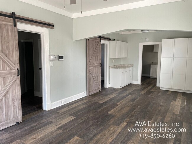 Building Photo - 1206 Claremont Ave