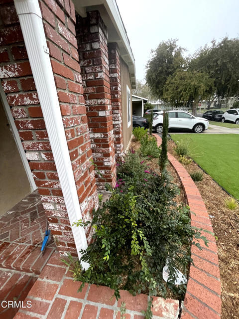 Building Photo - 5741 E 23rd St