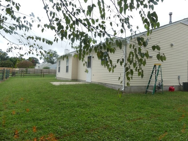 Building Photo - 12 Compton Ct
