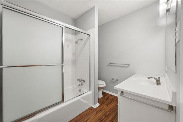 Building Photo - 376 Westview Terrace