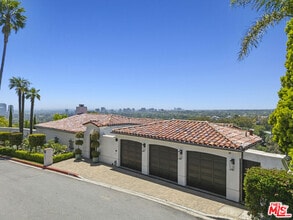 Building Photo - 1381 Summitridge Dr