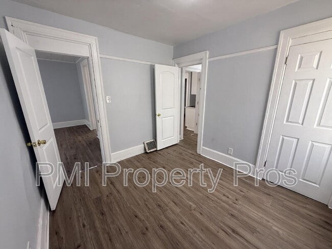 Building Photo - 2853 N Booth St