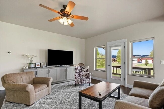 Building Photo - 481 Stubbs Ln
