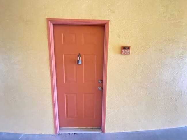 Building Photo - 10831 Windsor Walk Dr