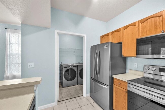 Building Photo - 5125 Palm Springs Blvd