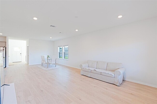 Building Photo - 2848 Owl Head Dr