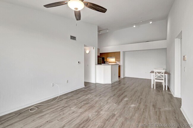Building Photo - 920 Villa Cir