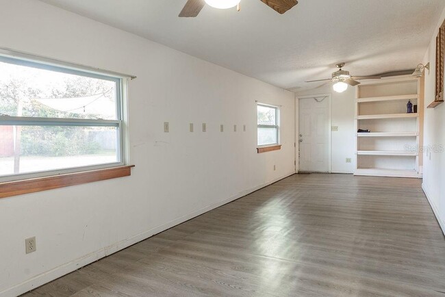 Building Photo - 1145 8th Ave