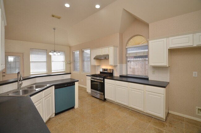 Building Photo - 8815 Barron Wood Cir E