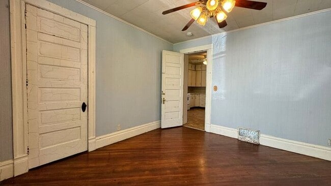 Building Photo - $2,300 | 4 Bedroom, 2 Bathroom Multi Floor...