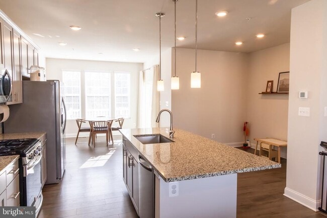 Building Photo - 1441 Onnesta Ct