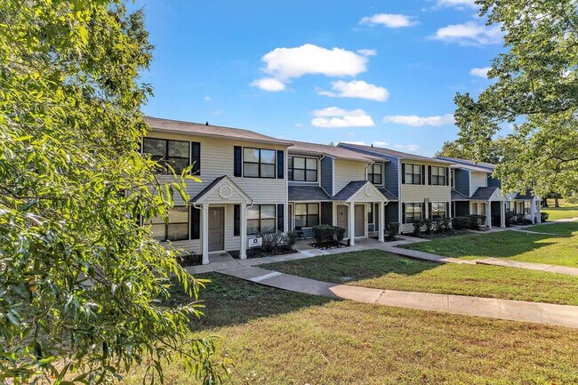 Building Photo - 3201 Stones Throw Ln