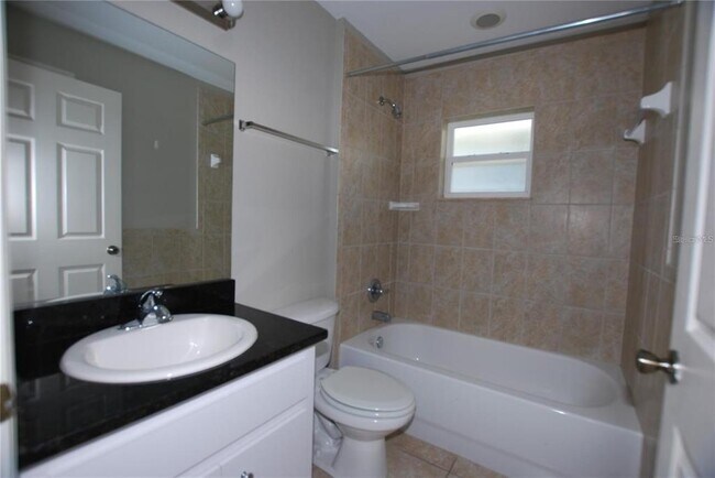 Building Photo - 312 E Hibiscus Dr