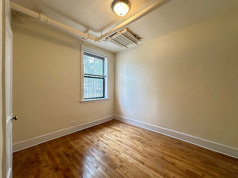 Building Photo - 2330 N Spaulding Ave