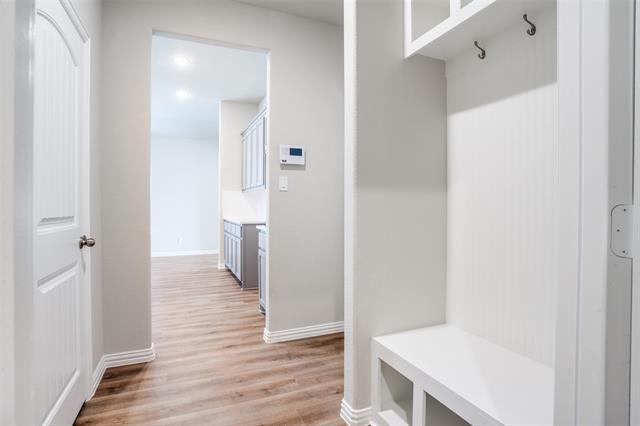 Building Photo - 3137 Greymoore Dr
