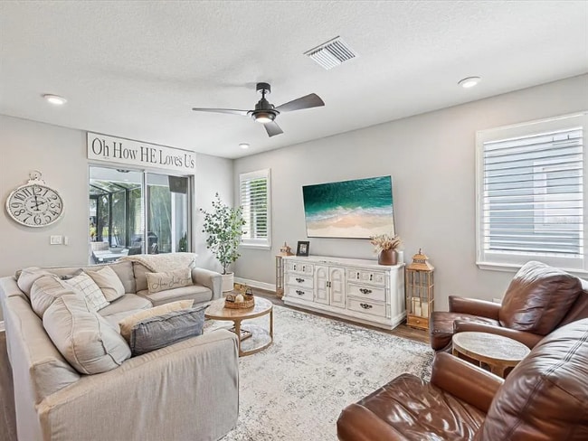 Building Photo - 6229 Sea Air Dr