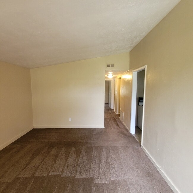 Building Photo - South Indy/Garfield Park 3BR House for RENT!