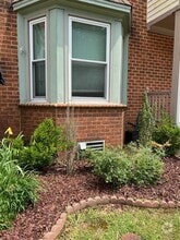 Building Photo - 339 Middle Oaks Dr