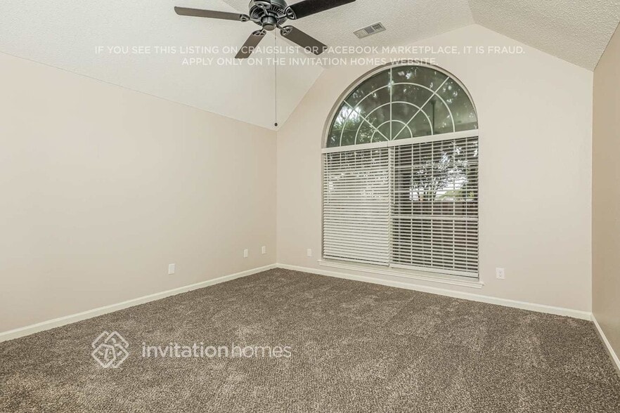 Building Photo - 10313 Napa Valley Dr