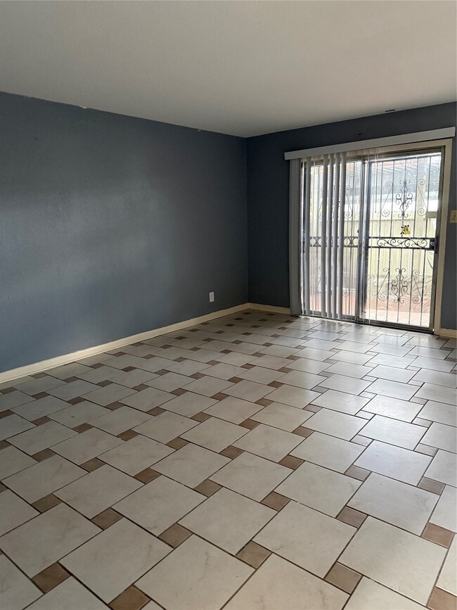 Building Photo - 6201 Ranchester Dr