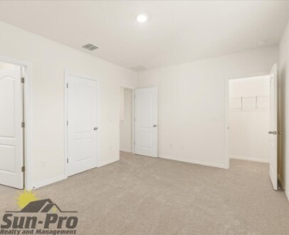 Building Photo - 113 Maya Way