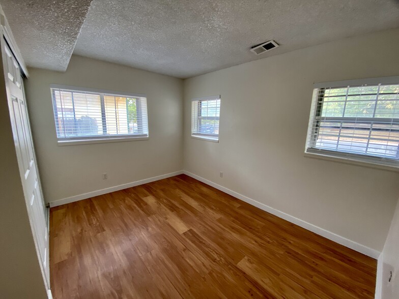 Building Photo - 18159 E Asbury Dr
