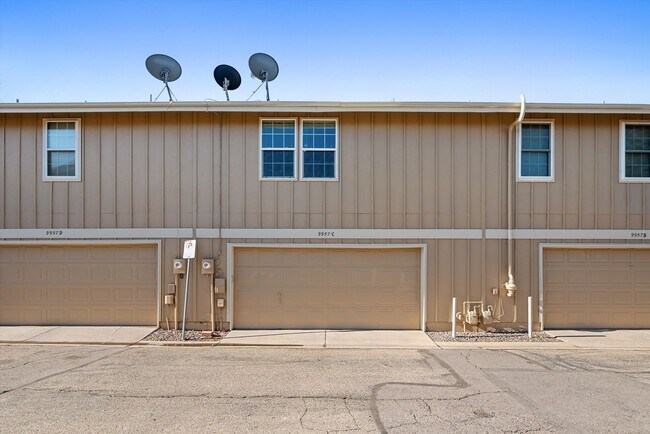 Building Photo - 3BR Townhome | Finished Basement | 2-Car Garage | Pool, Tennis & Pickleball