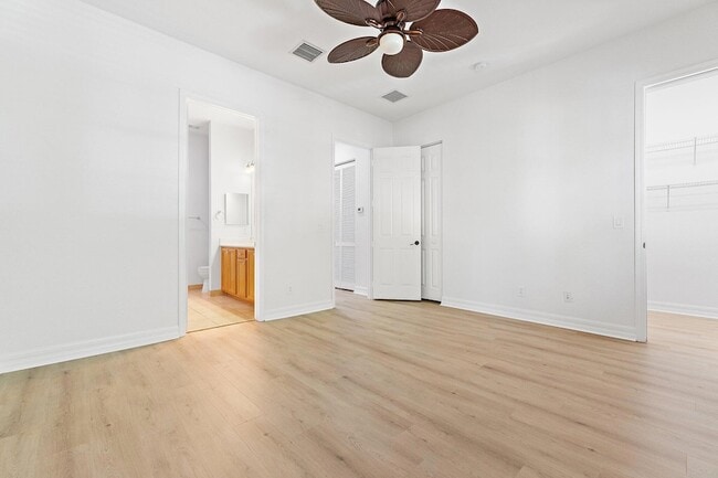 Building Photo - 150 Lismore Ln