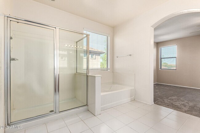 Building Photo - 3047 S 257th Ave