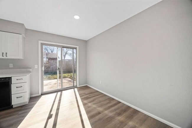 Building Photo - 2607 NE Walker St