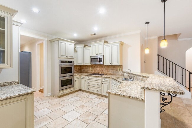 Building Photo - 1651 DE HAIG Ln