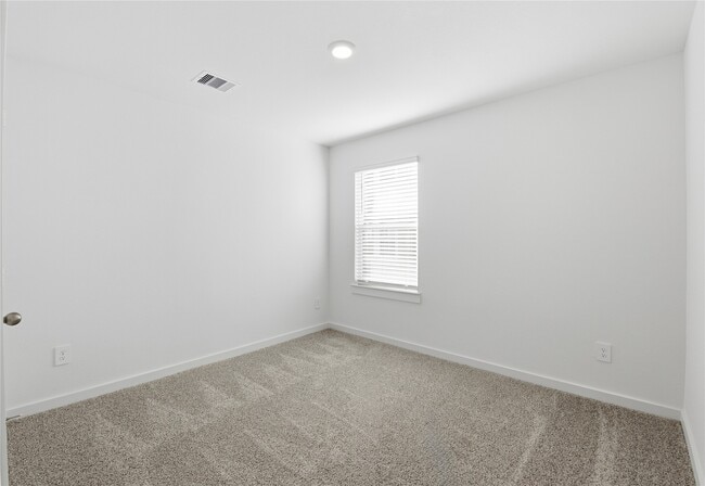 Building Photo - 3022 La Latina Dr